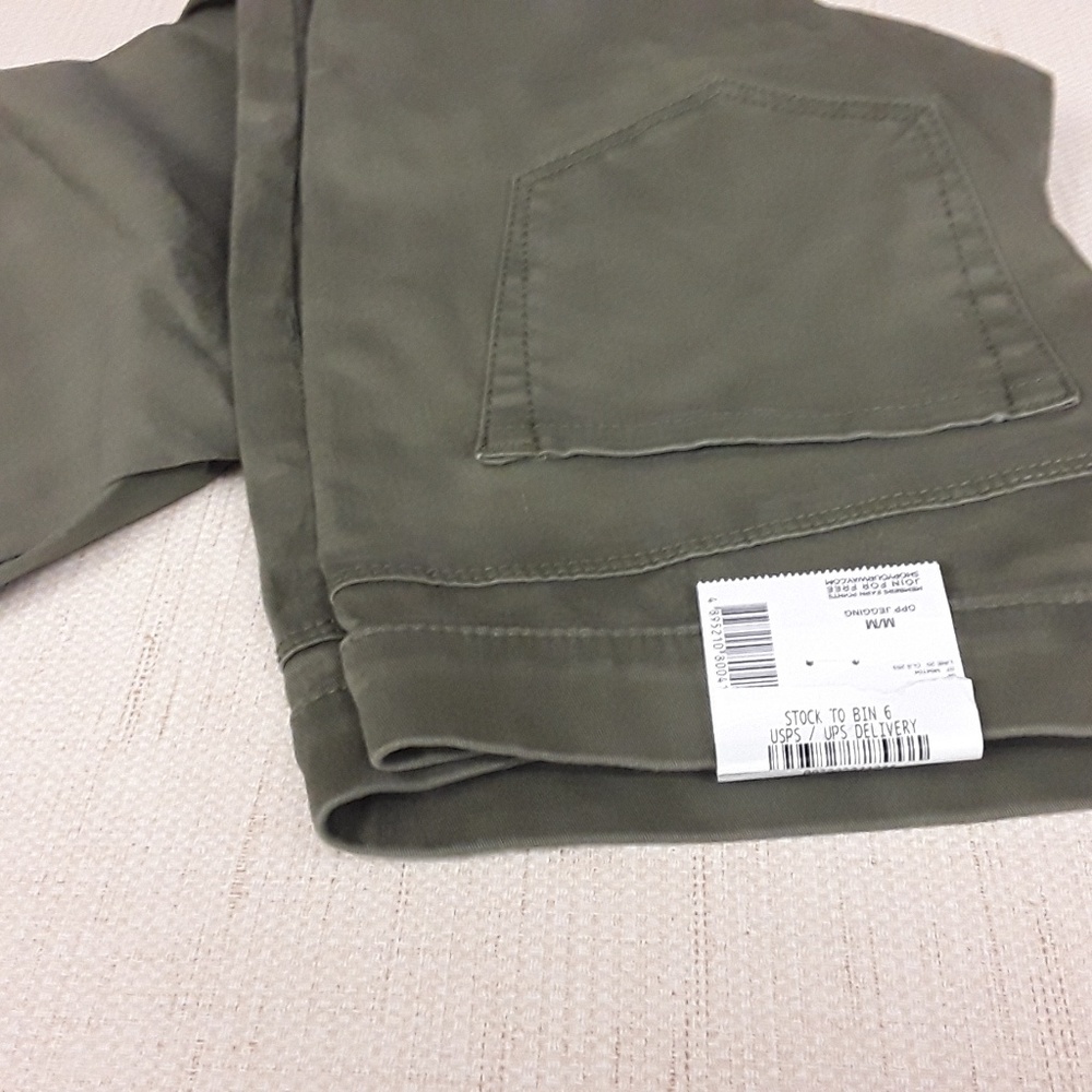 Olive green jean leggings Sz M Simply Styled NWT